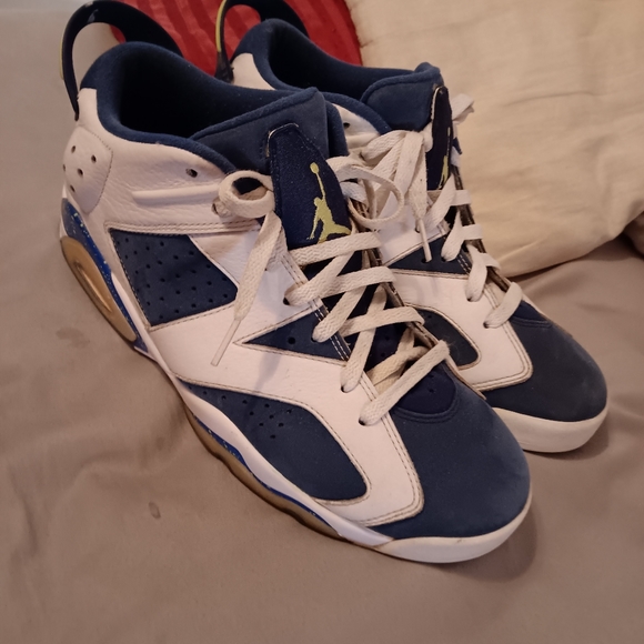 Jordan 6 ghost green low 9.5 - Picture 1 of 10